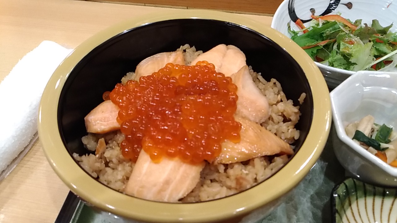 【長町へ移転】仙台市内にある「あら浜という店のはらこ飯」が気になる【あの行列に並んでみた】