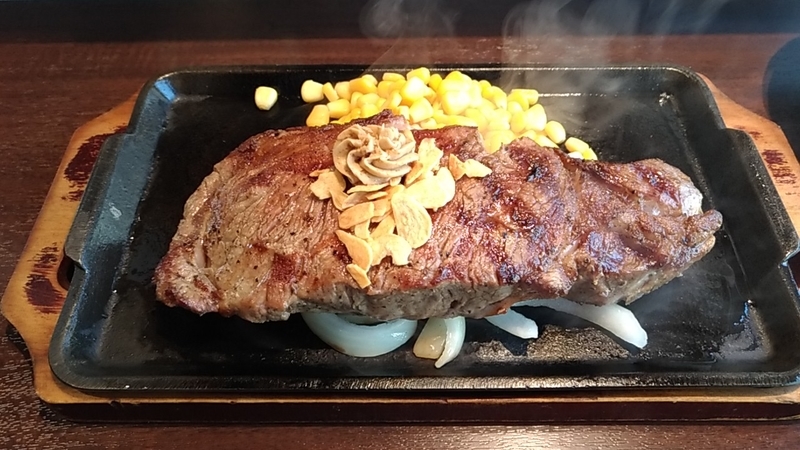 オーダーカットで注文したステーキ