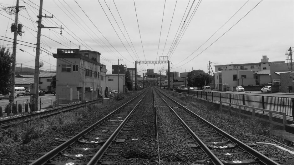 踏切から見える鉄道の線路