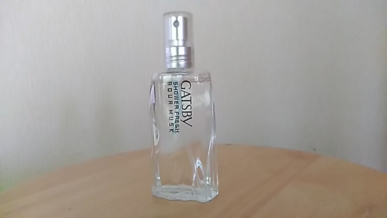 無色透明デザインのアクアムスク